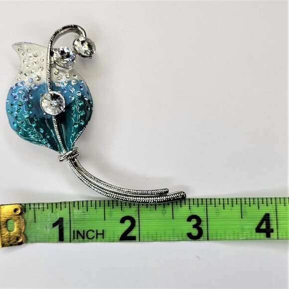 LARGE Blue and White Crystal Leaf Brooch - Picture 3 of 7